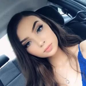 Meet your Posher, Lilly